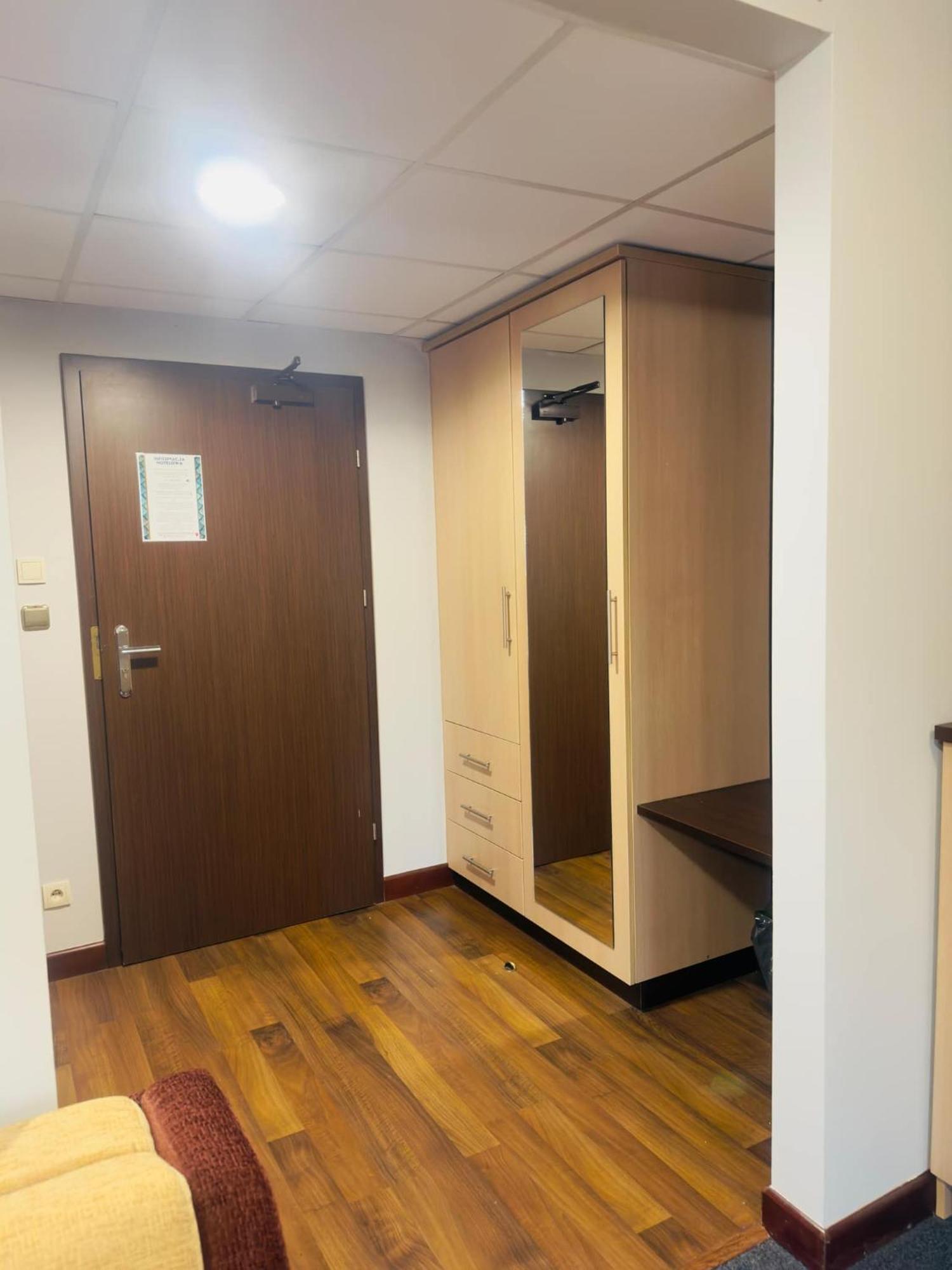 Magiczna Farma Hotel Obiady Maka I Magia Zambrow Εξωτερικό φωτογραφία