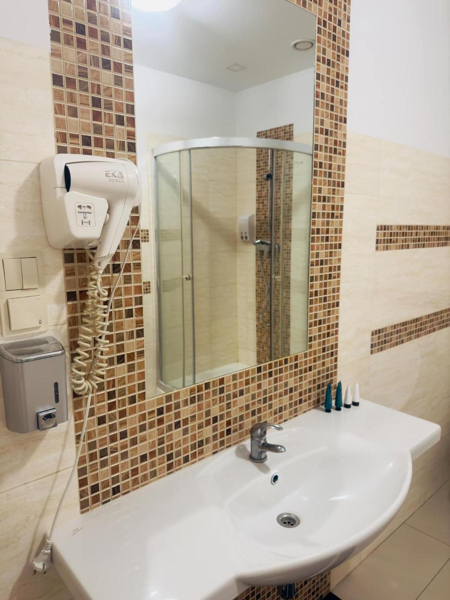 Magiczna Farma Hotel Obiady Maka I Magia Zambrow Εξωτερικό φωτογραφία