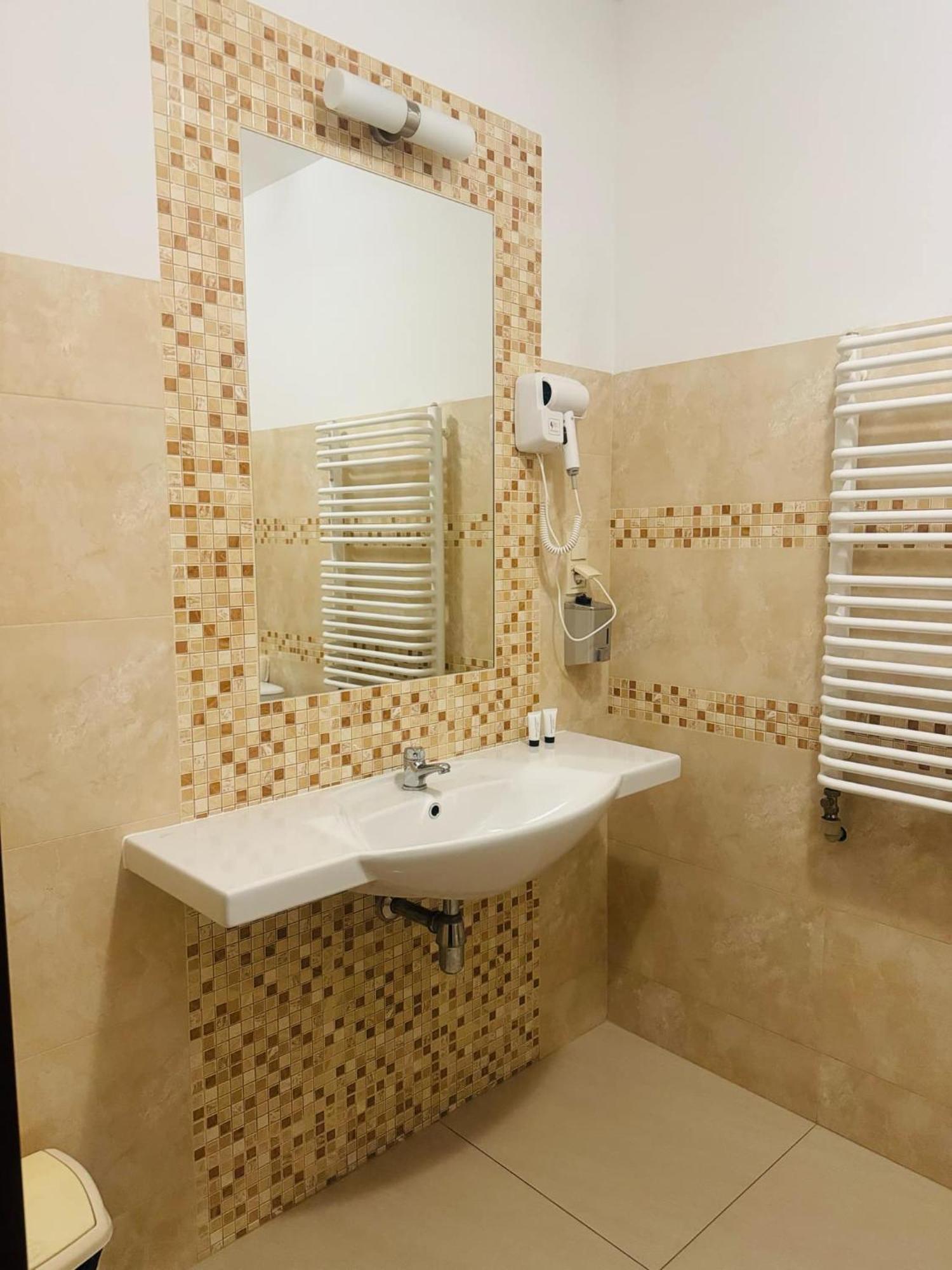 Magiczna Farma Hotel Obiady Maka I Magia Zambrow Εξωτερικό φωτογραφία